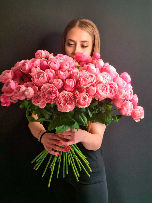 Цветы штучно: Роза кустовая Silva Pink